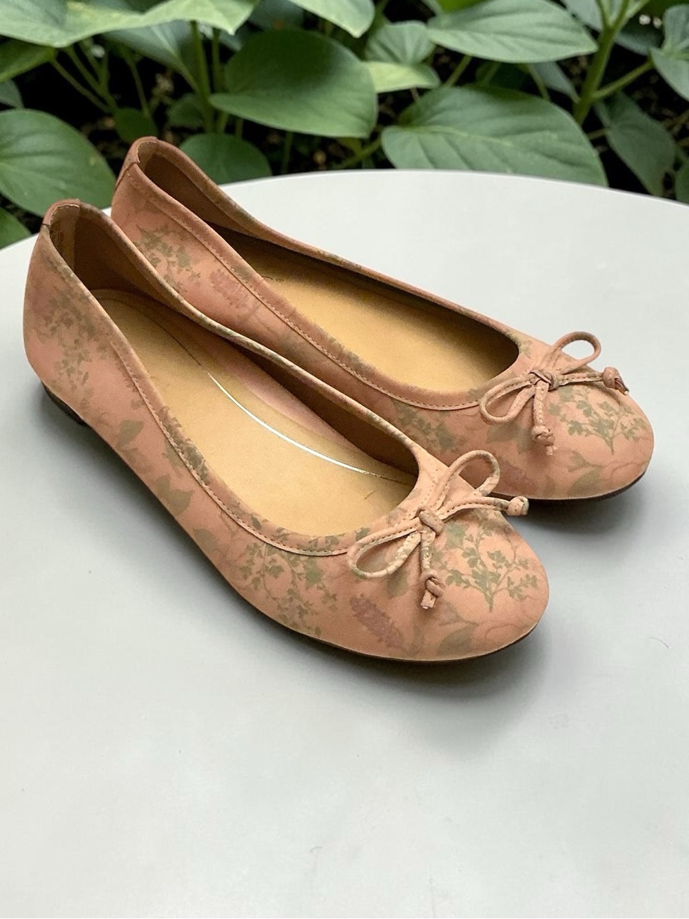 Vionic Callisto Ballet Flats Peach Floral Leather Bow Detail Comfort Shoe Size 7